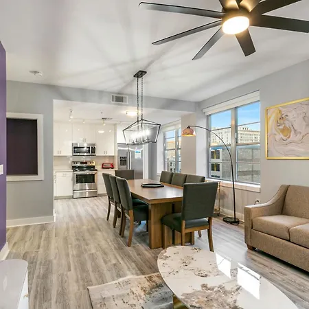 4Bd Oasis - Steps To French Quarter Apartment